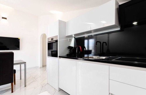 Mastrinka Apartment | Sea view apartment Zen 2 near beach - EOS Croatia