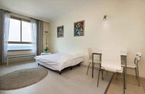 Haifa Apartment | Sea View Beach Apartment