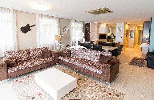 Governador Celso Ramos Apartment | Sea view and 3 suites