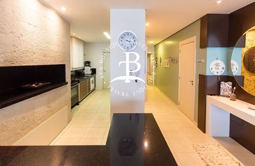 Governador Celso Ramos Apartment | Sea view and 3 suites