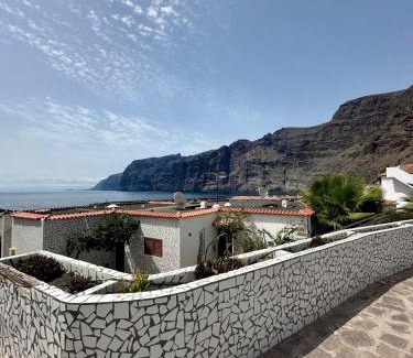 Los Gigantes Apartment | Sea View Bungalow in Los Gigantes