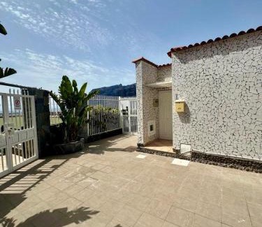 Los Gigantes Apartment | Sea View Bungalow in Los Gigantes