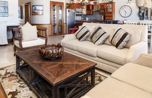 San Pedro Condo | Sea View Condo 21 - 2 Bedroom - Pool/Tours/Bar