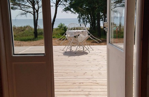 Borrby Cottage | Sea view- direct beach access-Jacuzzi