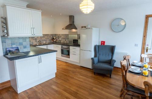 Dulas House | Sea View