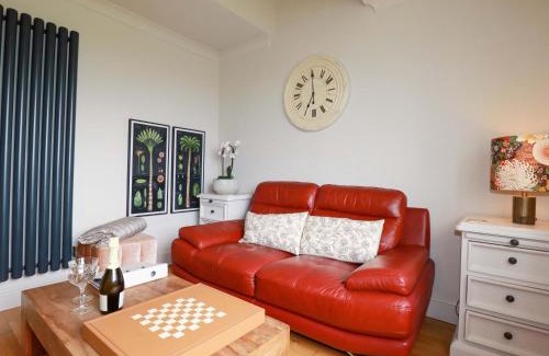 Boscundle Apartment | Sea View