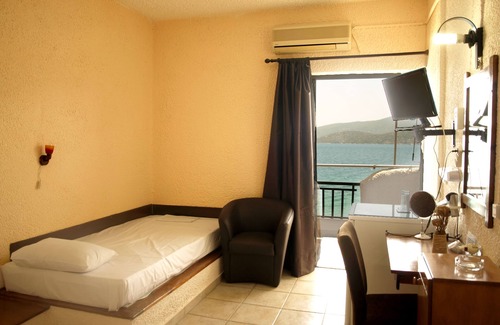 Loutra Oraias Elenis Hotel | Sea View