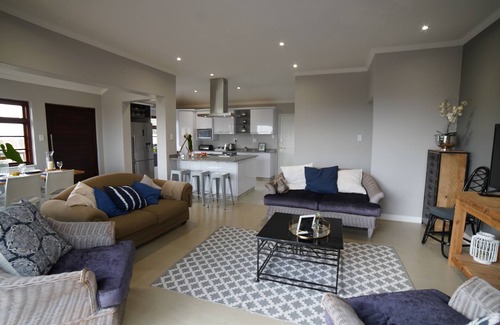 Durban North House | Sea View Holiday Home