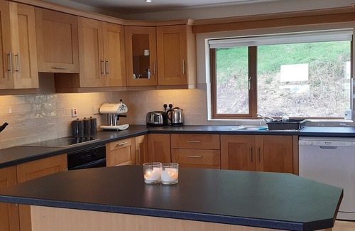 Drimoleague House | Sea View Holiday Home Castlecove in Castlecove