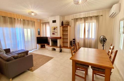 Qawra Apartment | Sea view home away from home