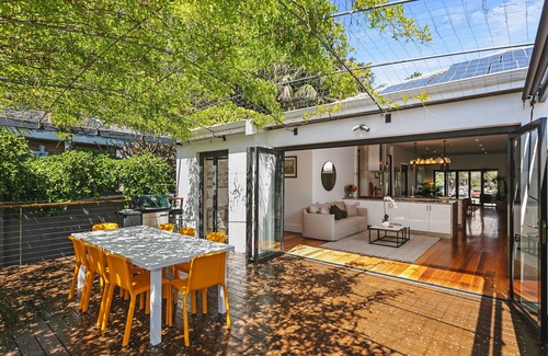 Cottesloe House | Sea View House - 250m to beach + golf course views