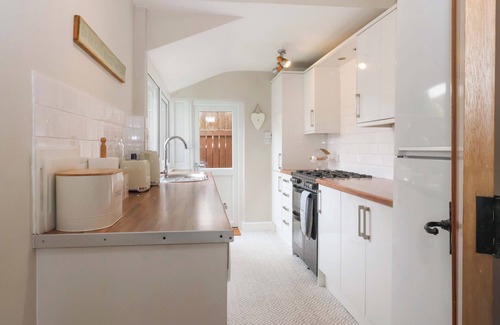 Hornsea Cottage | SEA VIEW HOUSE, family friendly, country holiday cottage in Hornsea