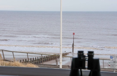 Hornsea Cottage | SEA VIEW HOUSE, family friendly, country holiday cottage in Hornsea