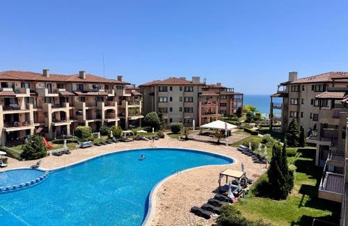 Topola Apartment | Sea View & infinity pool apartments in Kaliakria resort