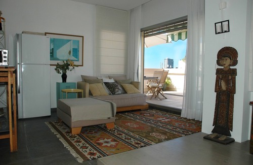 Tel Aviv City Center Apartment | Sea view &luxury penthouse in Bialik street: best location
