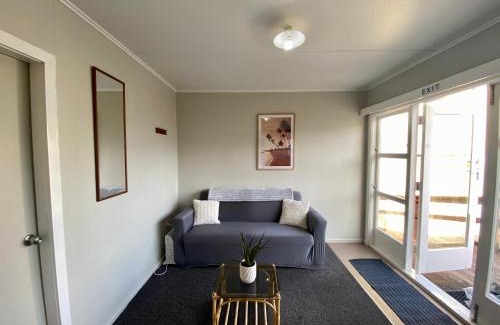 Kaikoura House | Sea View Motel - Unit 6