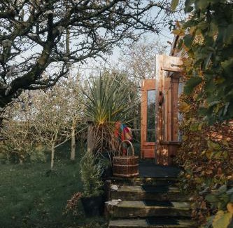 Llanaelhaearn Apartment | Sea View Pod Close to Mountains/Snowdonia