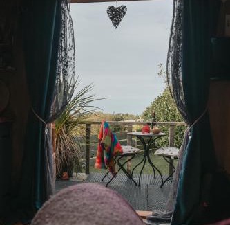 Llanaelhaearn Apartment | Sea View Pod Close to Mountains/Snowdonia