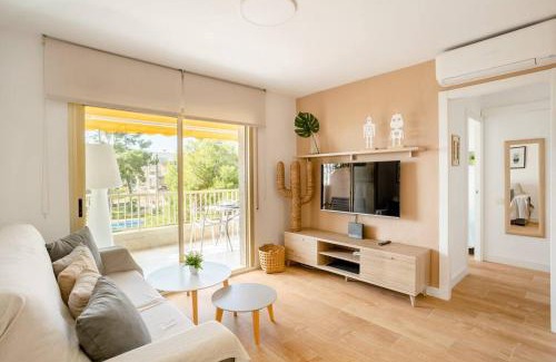Salou Apartment | Sea view, pool, free parking, wifi, Port Aventura