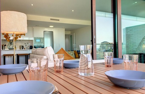 Diputacion de Rincon de San Gines Apartment | Sea view, pool, gym, wifi
