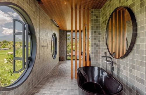 Lovina Villa | Sea View Pool House