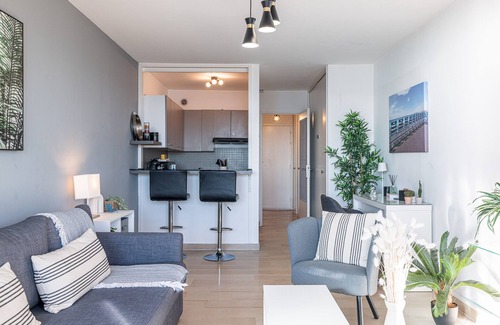 Fabron Apartment | Sea View & Promenade des Anglais Studio