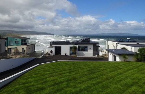 Portstewart House | Sea View Strand House