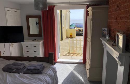 Felixstowe Apartment | Sea view studio