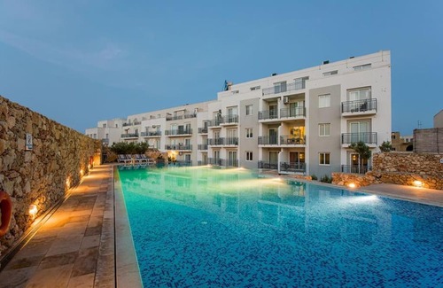 Marsalforn Apartment | Sea View Suite!
