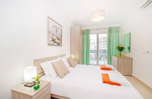 Marsalforn Apartment | Sea View Suite!