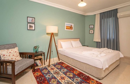 Fethiye House | Sea View Vibrant Flat w Balcony Right by Sea