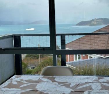 Khandallah House | Sea views from sunny house