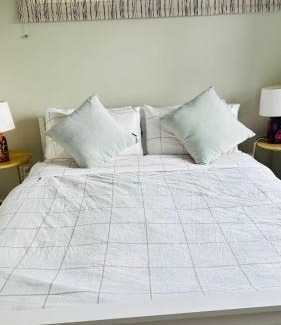 Khandallah House | Sea views from sunny house