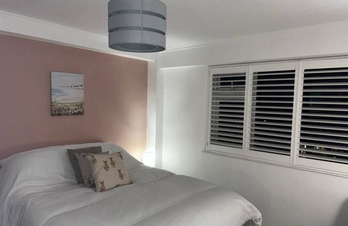 Bexhill-on-Sea Apartment | Sea views, sunsets and history in the heart of 1066 country,
