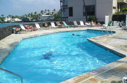 Kailua-Kona House | Sea Village 2nd floor Direct Oceanfront unit with extensive upgrades
