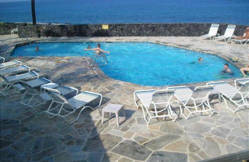 Kailua-Kona House | Sea Village 2nd floor Direct Oceanfront unit with extensive upgrades