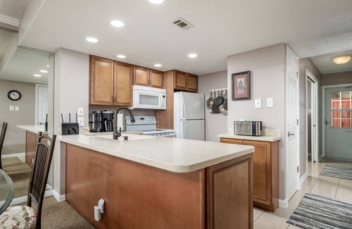 North Ocean City Condo | Sea Watch 3 BR, Ocean View, 3 Pools, Arcade & Movie Theatre! FREE Linens/Towels
