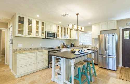 Anna Maria House | Sea Whisper in north-end Anna Maria with private dock and pool
