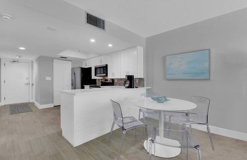Marco Island Condo | SEA WINDS 504 - Direct Gulf Views from Coastal Renovated Beachfront Condo!