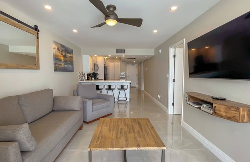 Marco Island Condo | Sea Winds 603: Totally Renovated Condo; Beach Front