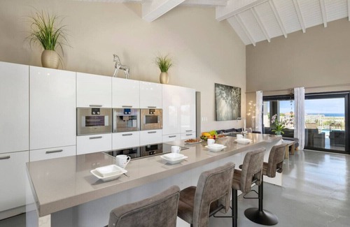 Noord Villa | Sea Winds Villa by Bocobay