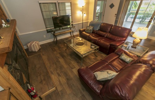 Crawfordville House | "Sea Ya" in Shell Point, FL - Boat Dock, Screened Porch, WiFi, Pets, Pool