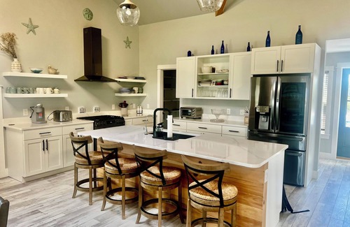 Ocracoke House | "Sea you Soon" -Brand New 4-bedroom Craftsman House with fully fenced yard
