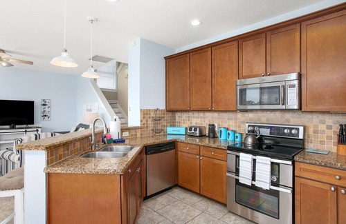 Red Fish Cove Cottage | Sea You Soon - Close Beach Access/2 Community Pools* Sleeps 10