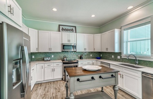 Emerald Waters Village House | SEA YOU SOON: Gorgeous Home in Gated Neighborhood w/Private Pool & Easy Beach Access!