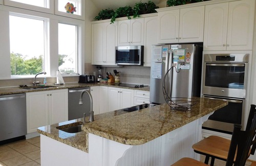 Buck Island House | "Sea'z a Dream" - 6 En Suites, Elevator, Pets Ok, Buck Island!