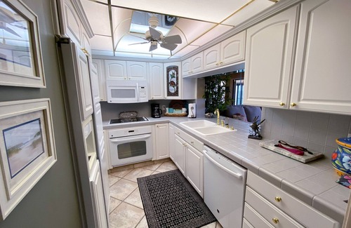 Gulf Shores Condo | Seabatical at The Gulf Tower, Beautiful Beachfront Condo