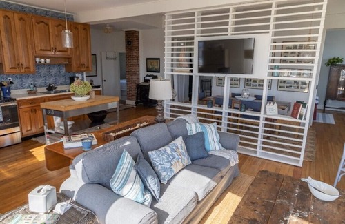 Stonington Condo | Seabreeze on the Harbor 2 - Stunning Island Retreat perched on Stonington Harbor