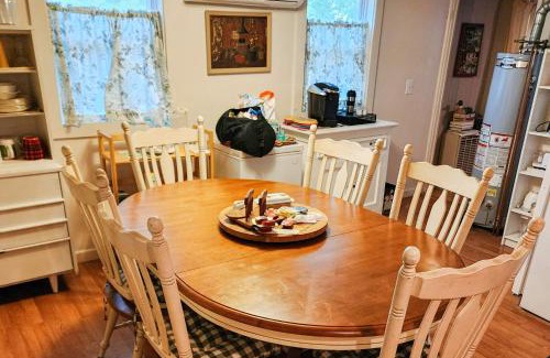 Oak Bluffs House | Seabreeze Retreat