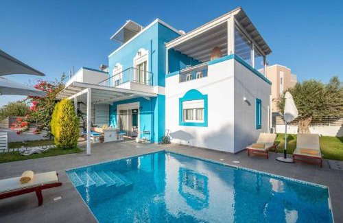 Mastichari Villa | Seabreeze Villa - with Jacuzzi & heated pool